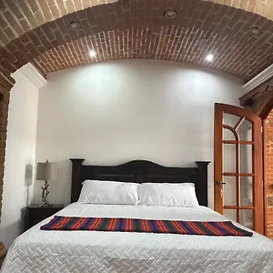 Casa Dos Tierras Antigua
